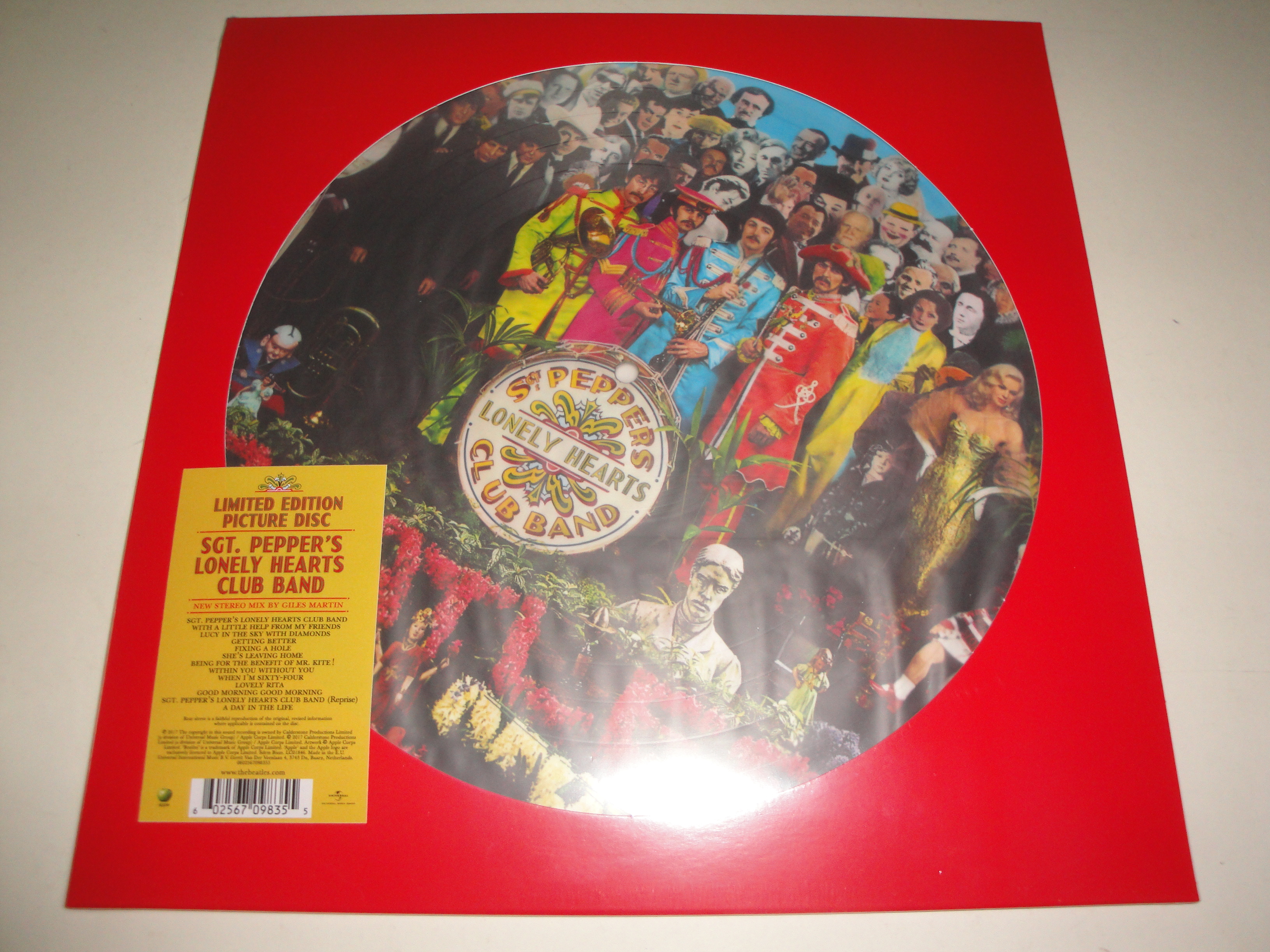 Sgt. Pepper's Lonely Hearts Club Band (Picture Vinyl)